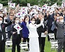 Yoon Suk-yeol dangles carrots at North Korea in Liberation Day speech