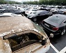 도로 위 버려진 5억 페라리..'억' 소리나는 침수車 피해 '역대 최대'