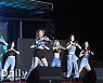 [TD포토] 드림캐쳐 '감탄사 나오는 칼각 무대'
