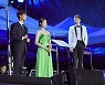 이충주·민경아, 저스틴 허위츠 음악감독과 환상적인 라라랜드 콘서트