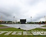 테스형-김광현 한 달 만의 재회, 비가 시샘했다..맞대결 하루 연기[광주 현장]