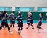 '실수해도 괜찮아' 서로 격려하며 성장하는 배구 꿈나무