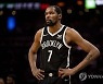 [NBA] 브루클린과 결별 원하는 듀란트, 소셜미디어 통해 은퇴설 반박