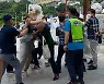 노조원 폭행한 승려 "두고두고 참회와 사죄"..봉은사 "유감'