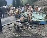 인도 북부에서 군경 수송버스 계곡 추락.."7명 사망·30여 명 부상"