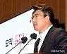 與, 의총서 권성동 원내대표 '재신임'.."압도적 다수 의결"