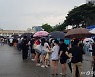 [르포]"당일생산 맥주 신선하네"..비 뚫고 '전주가맥축제' 즐긴 4만명