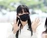 라잇썸 주현 '사랑스러운 손인사'[포토엔HD]