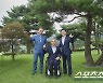 파슨스 IPC위원장 방한.. 배동현 평창선수단장X정진완 회장과 승마장 첫 회동