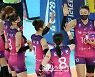 [포토]김연경,하이파이브 하며 입장