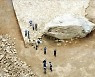 도굴 당하고, 불 타고, 유적 갈아엎기까지..구멍 '뻥' 뚫린 지자체 문화재 관리