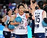 '문지윤 23점' GS칼텍스, 흥국생명 꺾고 조 1위로 준결승 진출