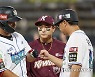 복귀 후 첫 출루 성공한 강백호