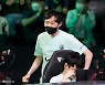 [포토] 승리에 기뻐하는 '제파' 이재민 코치