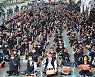 [포토]하이트진로 본사에서 화물연대 고공농성투쟁 승리 결의대회
