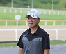 [경마]제주경마공원 김영래 조교사, 한국경마 최초 1500승 쾌거