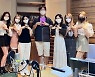 트라이비, 장성규와 비타민 미소 비하인드 컷 공개..눈 뗄 수 없는 훈훈 바이브