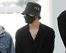 에이티즈 민기 '올블랙 공항패션'[★포토]