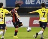 WK리그 데뷔골 넣는 지소연