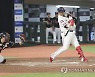 이대호, 선취 1타점 적시타