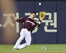 호수비 펼치는 김준완