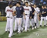 10-2 대승 거둔 두산