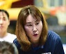 승리에도 만족 못한 정선민 감독 "플레이 하나하나 매끄럽지 못했어"