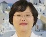 치료·양육보다 주변 시선 더 힘들어..가족 어려움 덜어줄 사회제도 필요[김효원의 마음건강 클리닉]