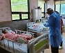 진주 확진자 증가세 지속..968명 확진⋅1명 사망