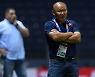 [A매치 리뷰] 또다시 빛난 '박항서 매직' 베트남, 싱가포르에 4-0 완승
