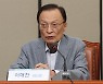 이해찬 "대선 절박함 없어서 졌다..文은 아주 고지식한 선비"