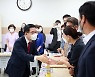 16개 동 주민과 소통한 문헌일 구로구청장 "주민이 제안한 의견 구정에 반영할 것"