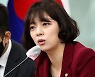 '날리면'도 아닌 '말리믄' 설, 배현진 "XX도 바이든도 없어"