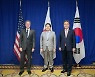한미일 외교 "北핵실험땐 단호 대응"..中견제에도 한목소리