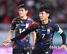 골 넣고도 자책한 손흥민 "실점 빌미 제공, 동료들에게 미안하다"