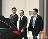 검찰, 이명박 전 대통령 일시 석방 기간 3개월 더 연장