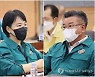을지연습 사후강평회의에서 만난 전현희와 유병호