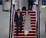 尹대통령, 5박 7일 순방 마치고 귀국.."투자유치에 전력..앞으로도 발로 뛸 것"