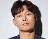 박훈, '태양의 후예' 작가와 두번째 만남..'법쩐' 캐스팅