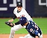 김대한 '간발의 차이로 세이프' [MK포토]