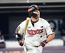 강백호 '배트 들고 질주' [MK포토]