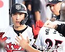 황재균 '3연승이 보인다' [MK포토]