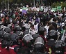 '세계 안전 낙태의 날' 행진하는 멕시코 여성 시위대