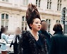 산다라박, 파리 패션위크 압도한 '초사이언' 머리