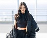 한소희, 발렌시아가 여름 23 패션쇼 참석 위해 파리 출국