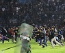 인도네시아 축구장 참사 사망자 125명으로 조정.."중복 집계"