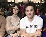 Paris Fashion RTW SS 23 Valentino Front Row