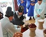 개천대제서 분향하는 이재영 증평군수