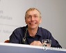 (FILE) SPAIN NOBEL PRIZE