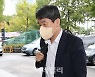 [포토]이주호 부총리 후보자, 인사청문회 사무실 출근